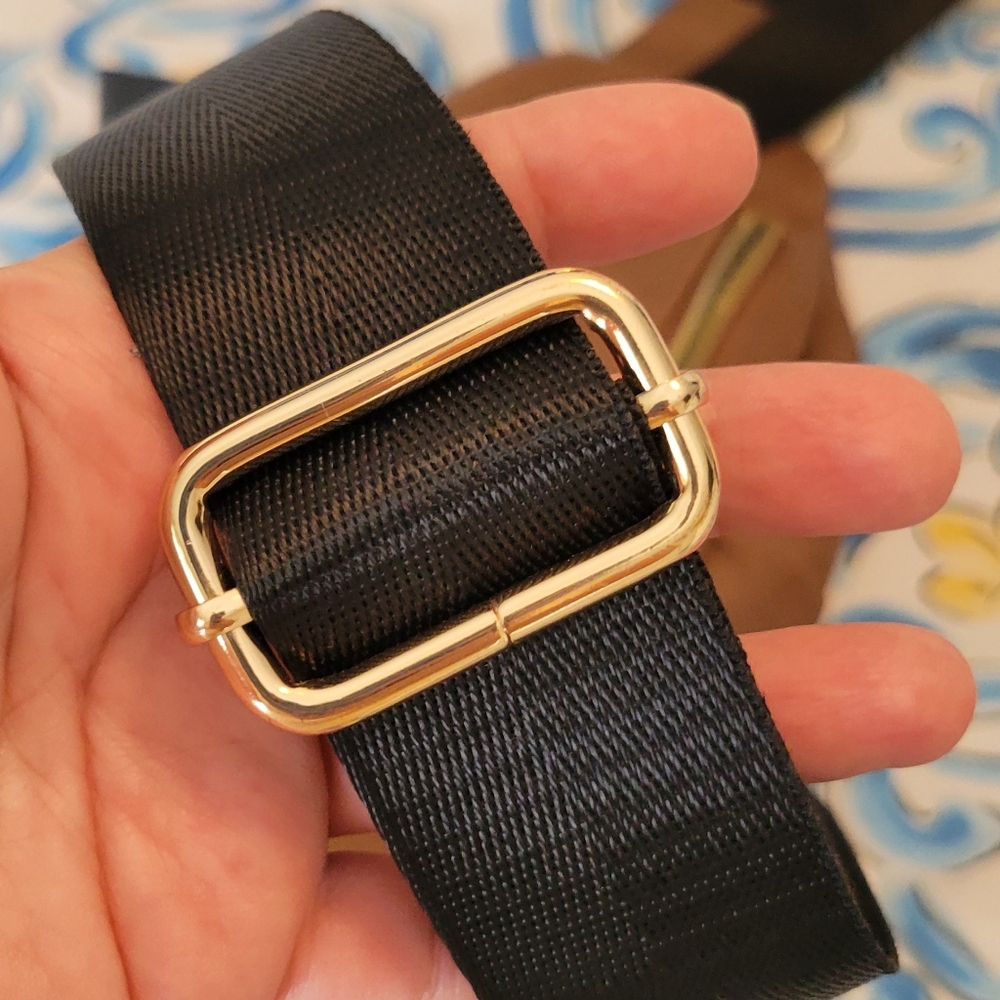 Unisex sling bag